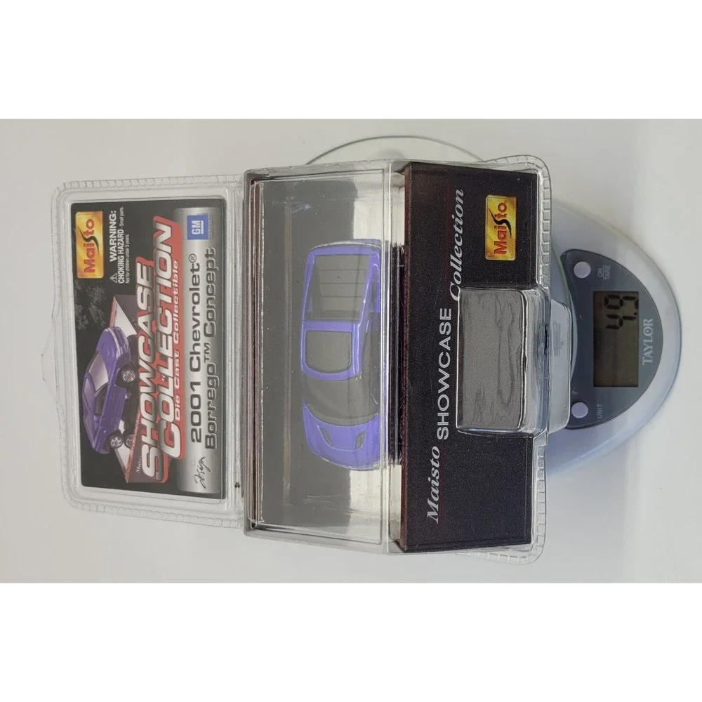 Maisto 2001 Showcase Collection, 2001 Chevrolet, iridescent blue, New in Package